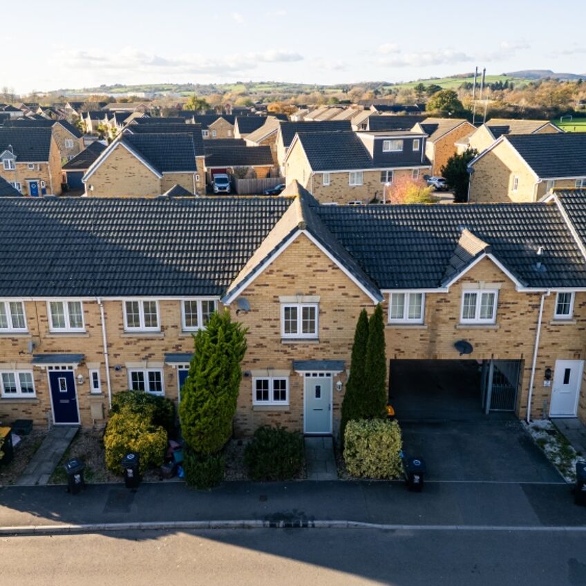 Schooner Close, Newport. For sale with Clarke & Partners estate agent.